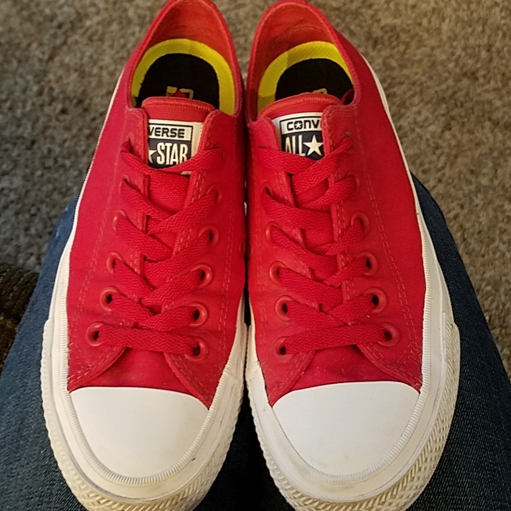 Red converse chuck taylor 2's size 4.5/6.5